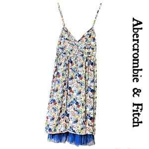 3/$15 Abercrombie & Fitch floral dress